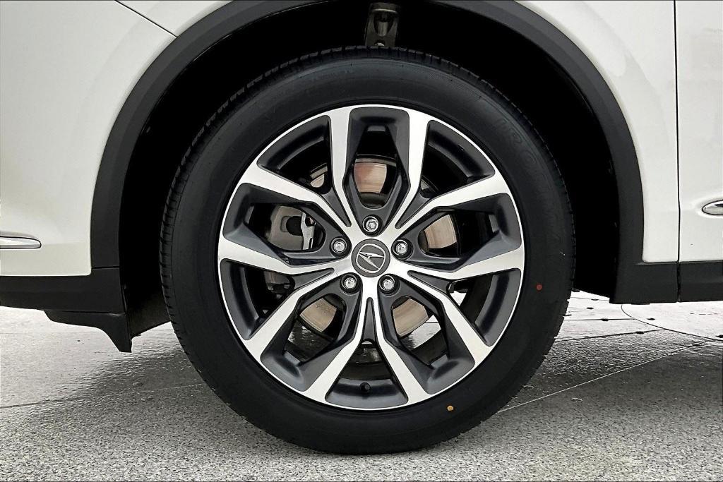 used 2024 Acura MDX car, priced at $43,000
