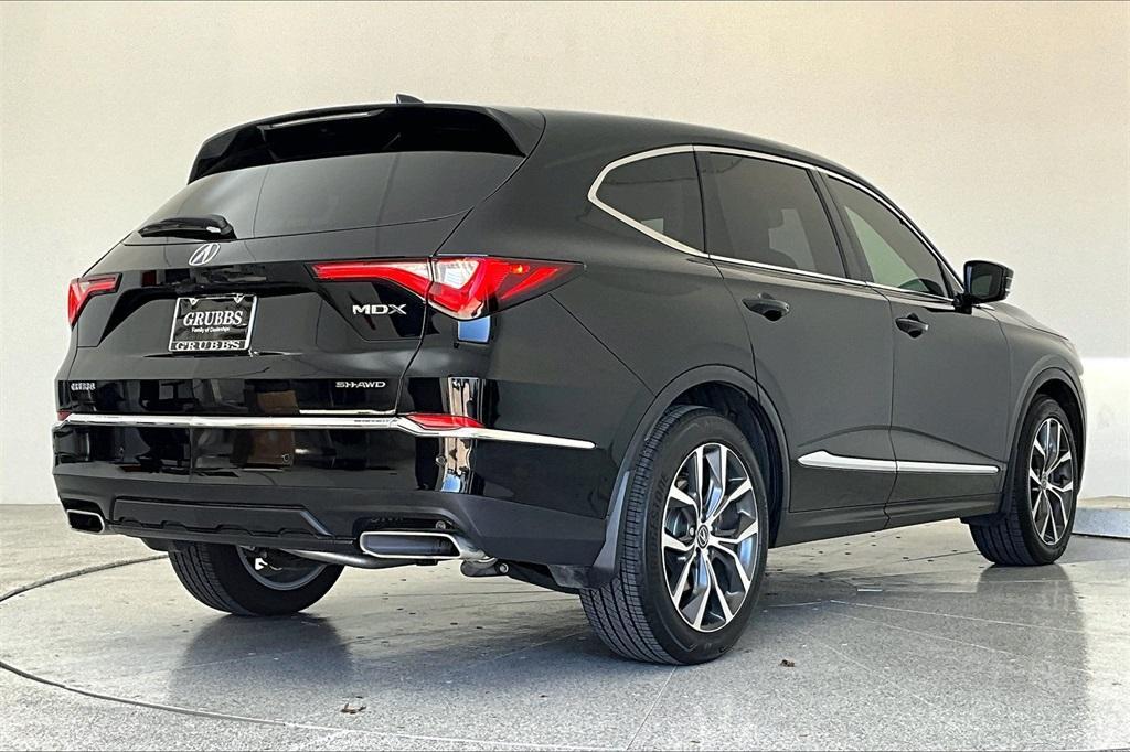 used 2024 Acura MDX car, priced at $47,500