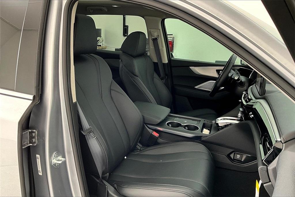 used 2025 Acura MDX car, priced at $48,000