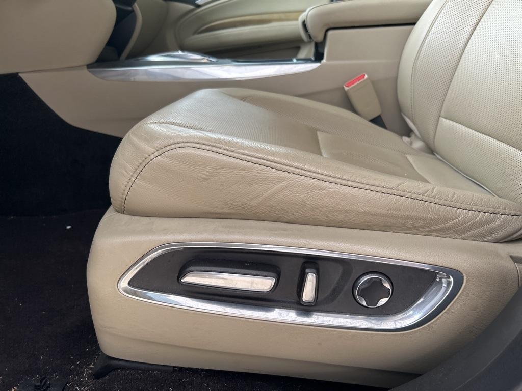used 2020 Acura MDX car, priced at $30,500