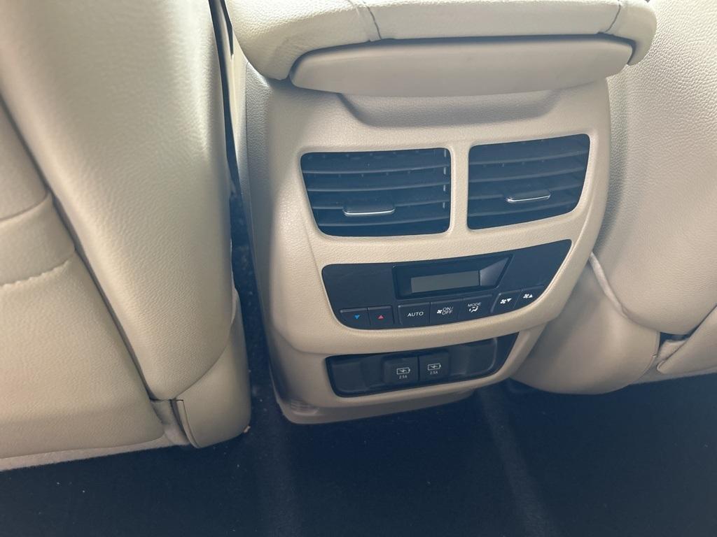 used 2020 Acura MDX car, priced at $30,500