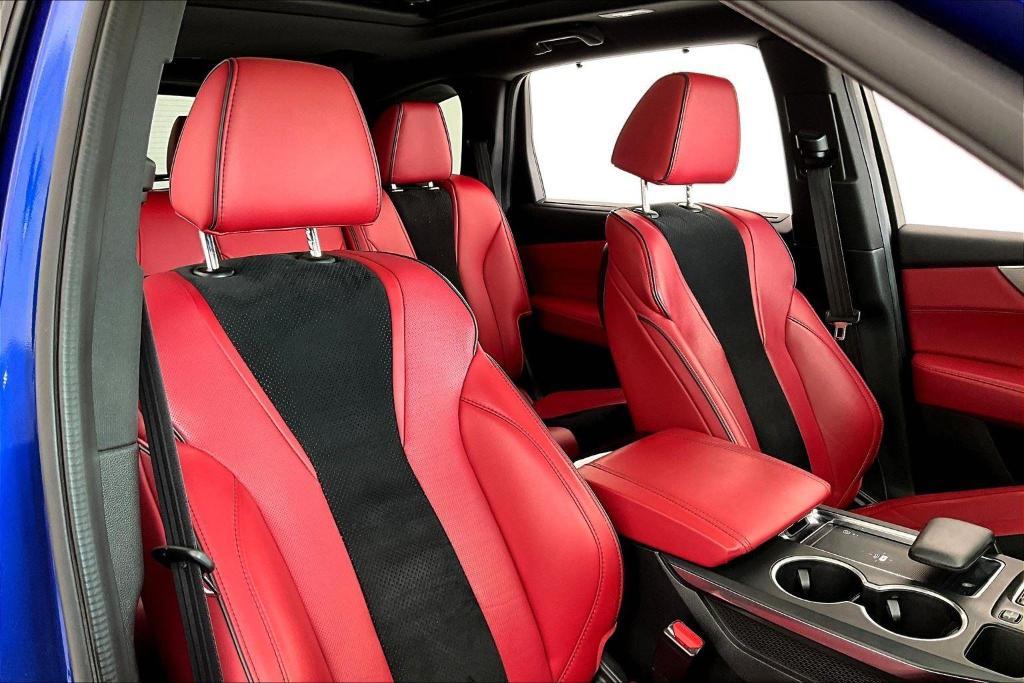 used 2022 Acura MDX car, priced at $34,000