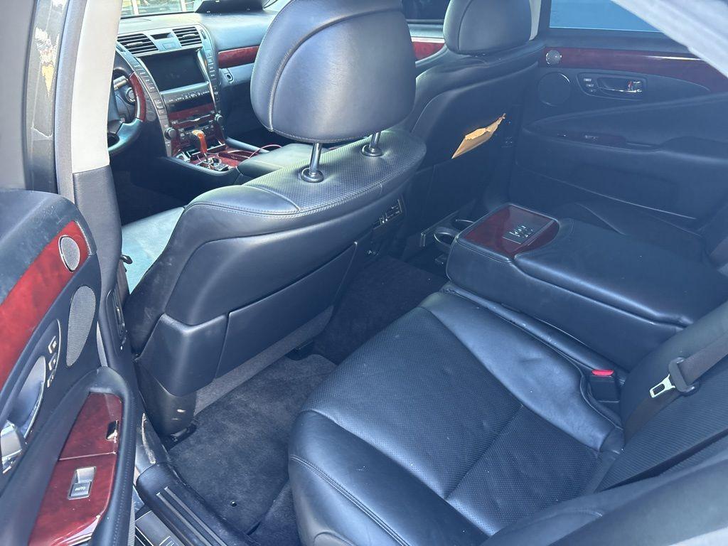 used 2007 Lexus LS 460 car, priced at $9,995