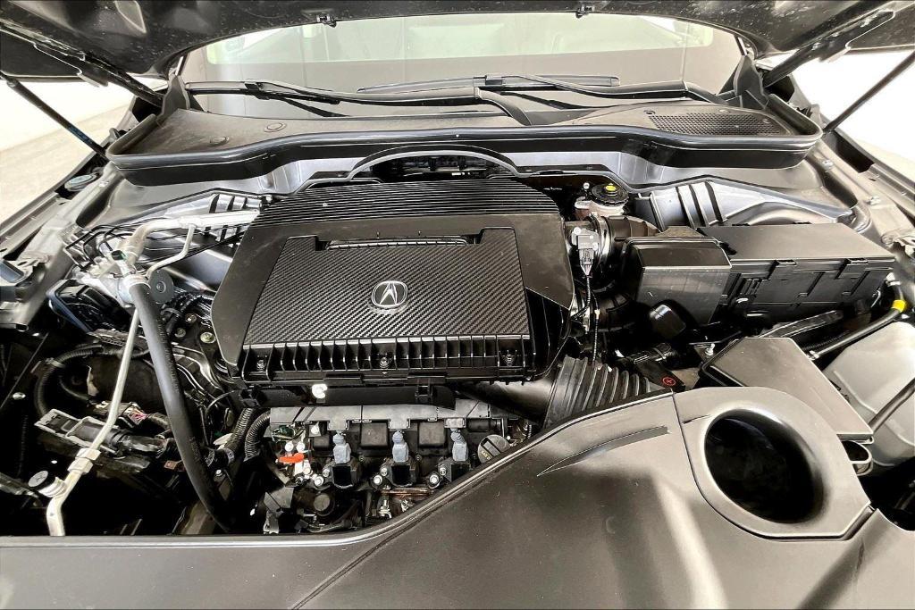 used 2025 Acura MDX car, priced at $51,000