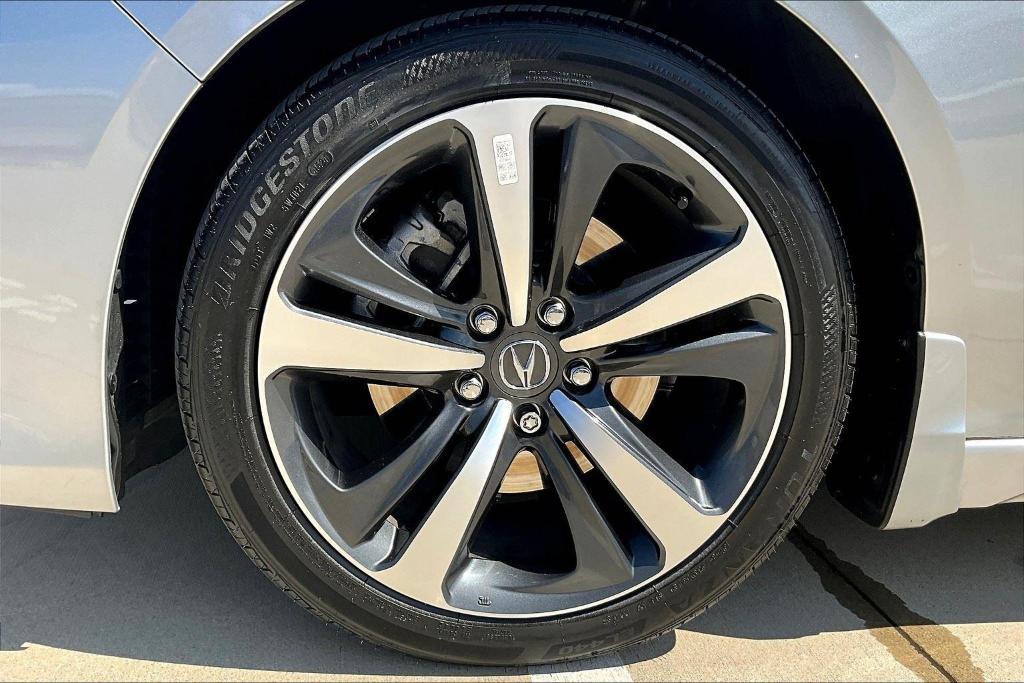 used 2025 Acura TLX car, priced at $38,500