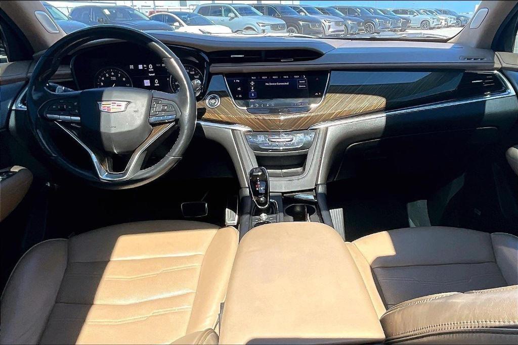 used 2020 Cadillac XT6 car, priced at $27,500
