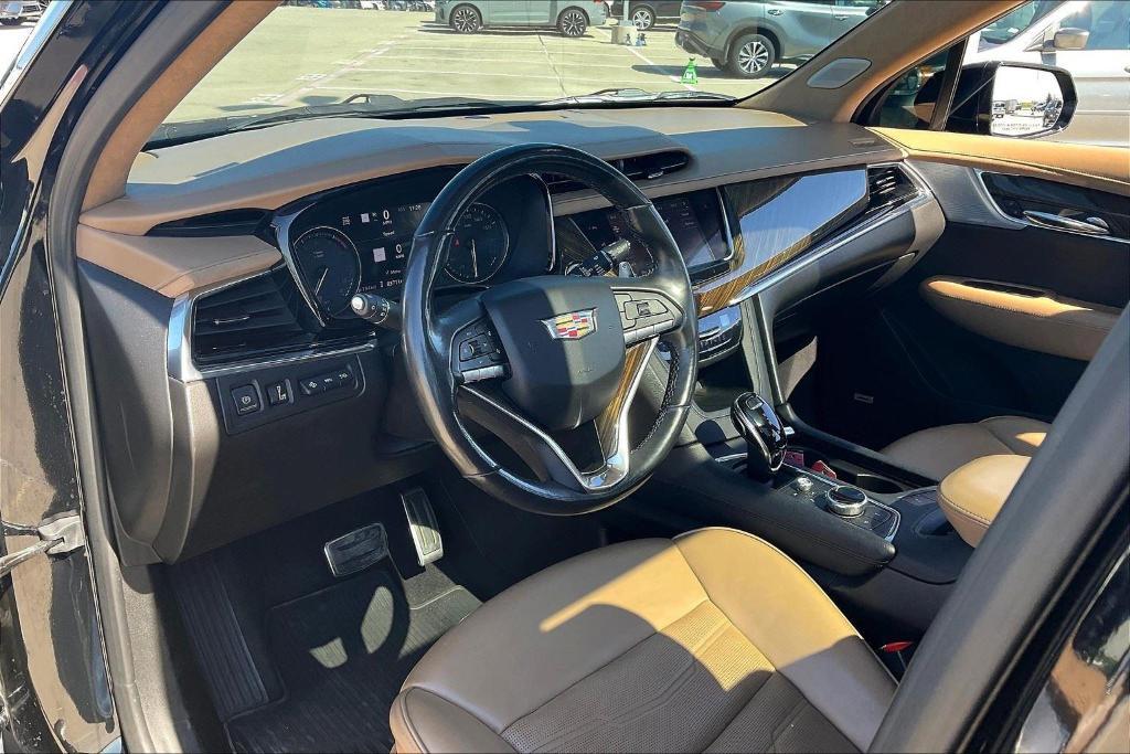 used 2020 Cadillac XT6 car, priced at $27,500