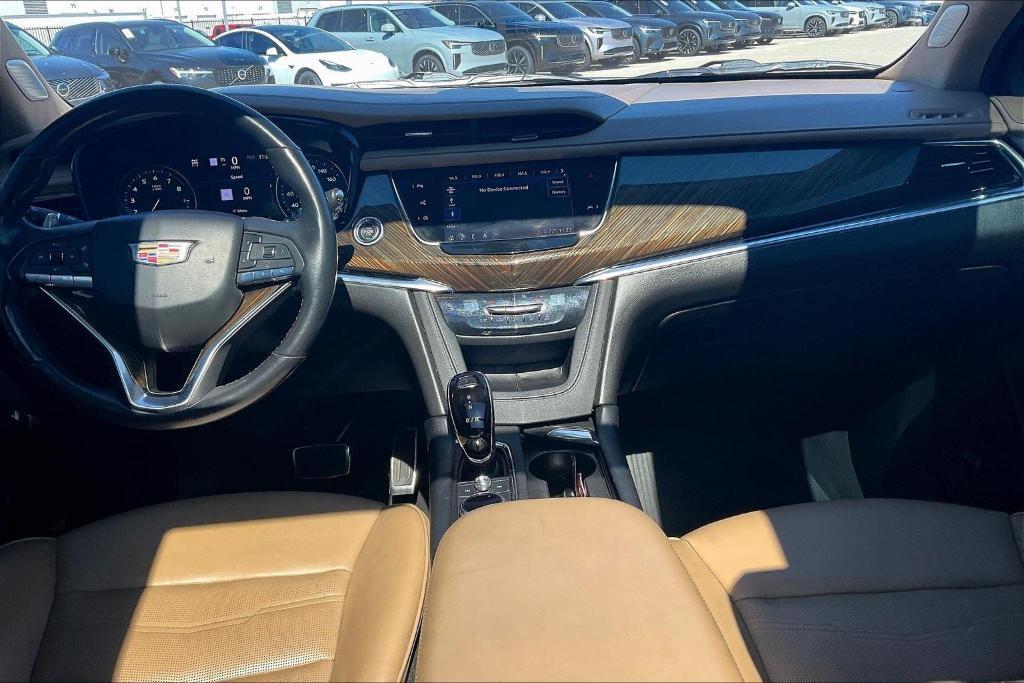 used 2020 Cadillac XT6 car, priced at $27,500