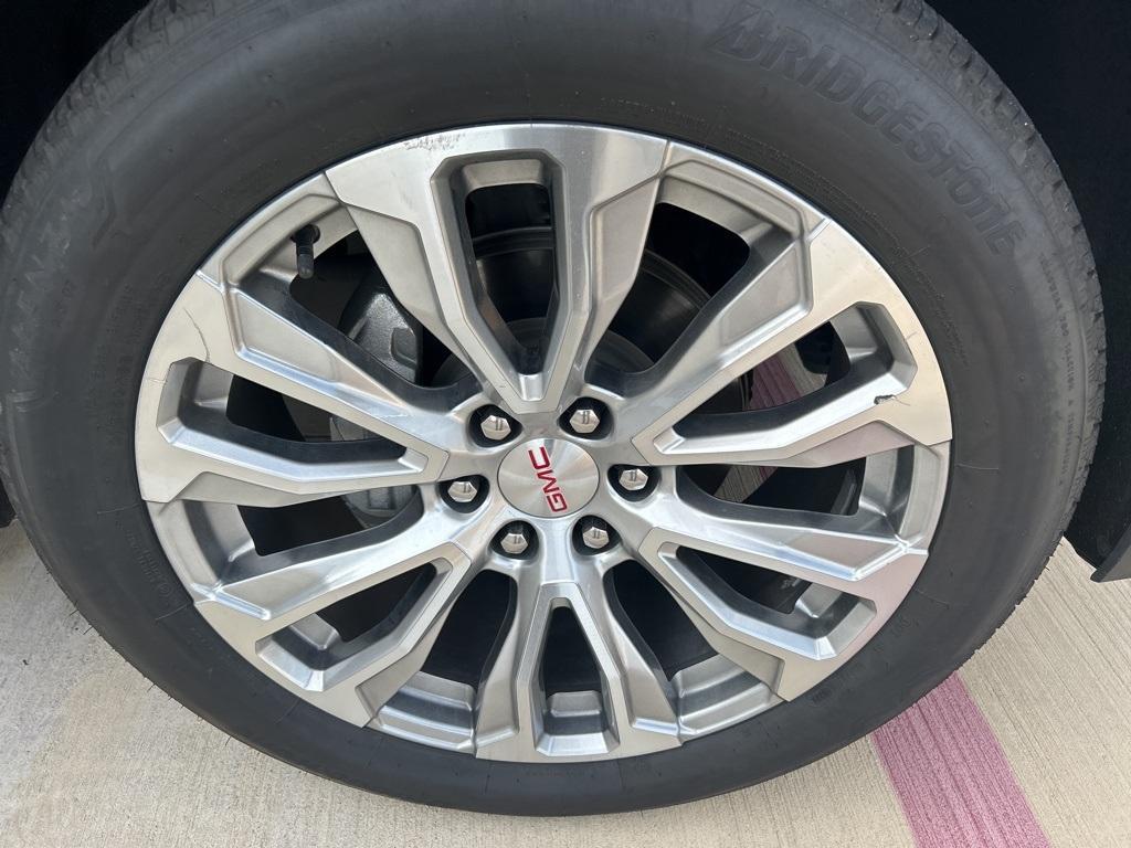 used 2023 GMC Yukon car, priced at $61,500