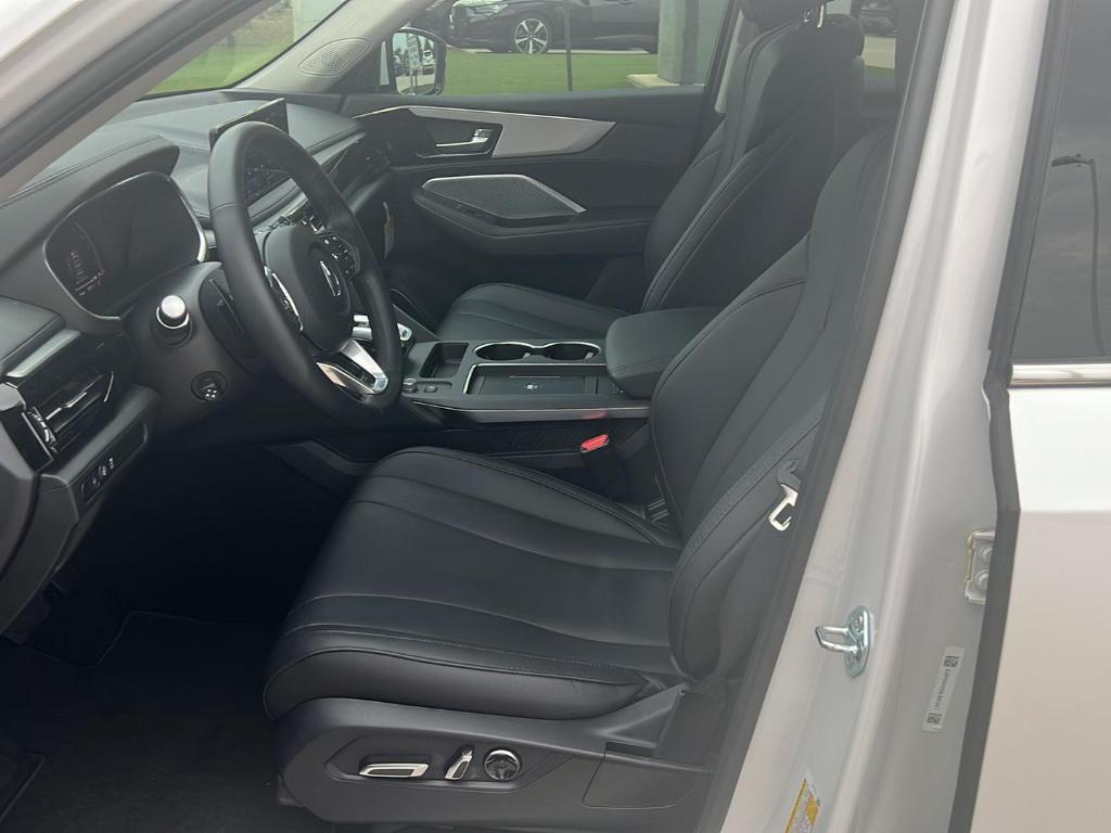 used 2025 Acura MDX car, priced at $48,300