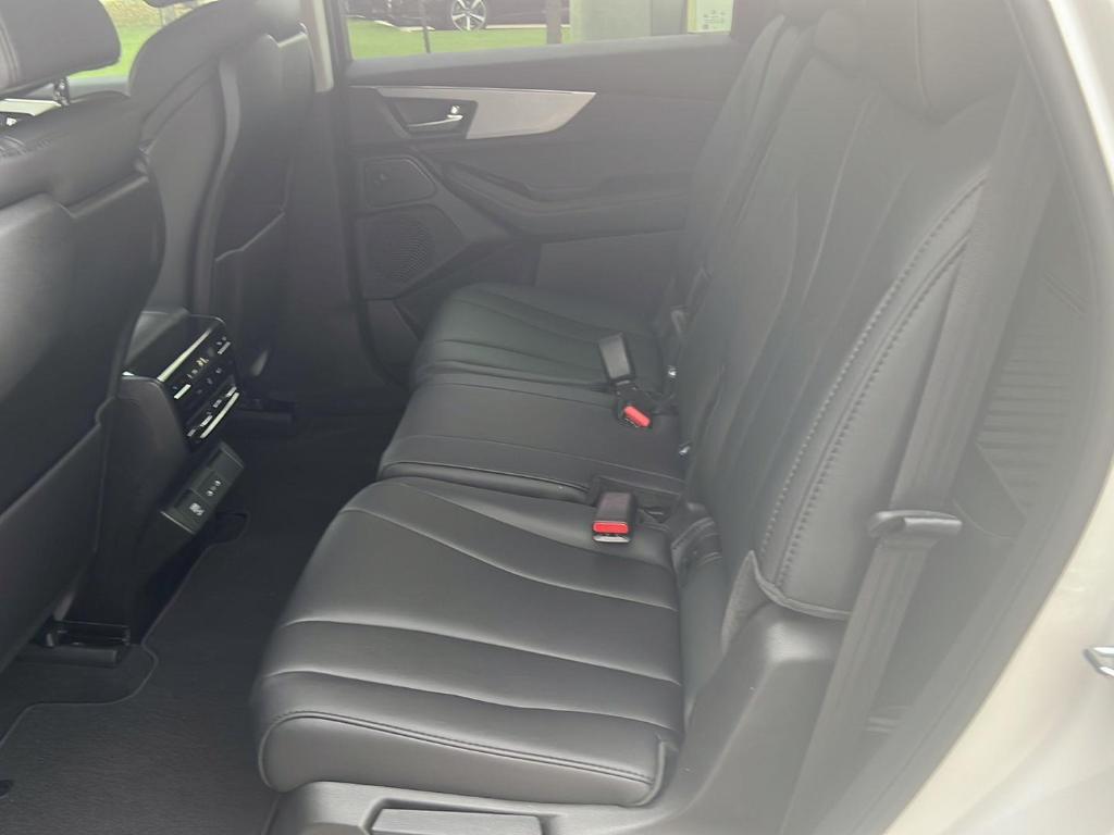 used 2025 Acura MDX car, priced at $48,300