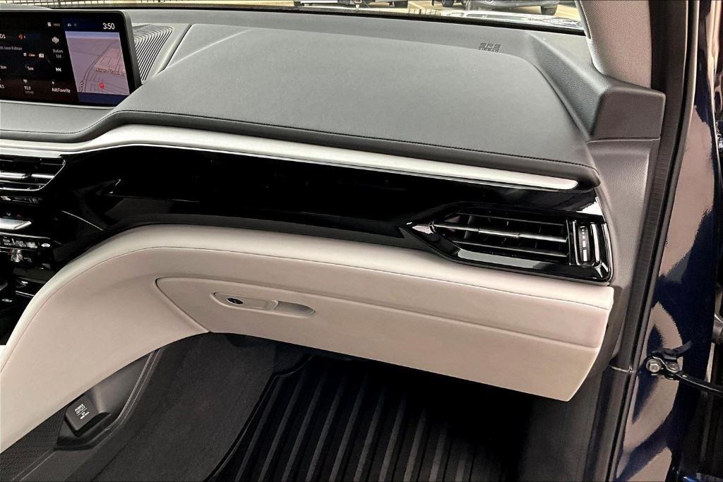 used 2024 Acura MDX car, priced at $47,700