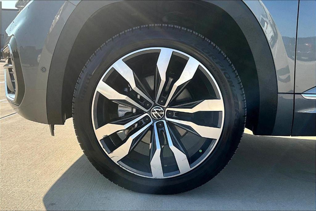 used 2023 Volkswagen Atlas car, priced at $35,500