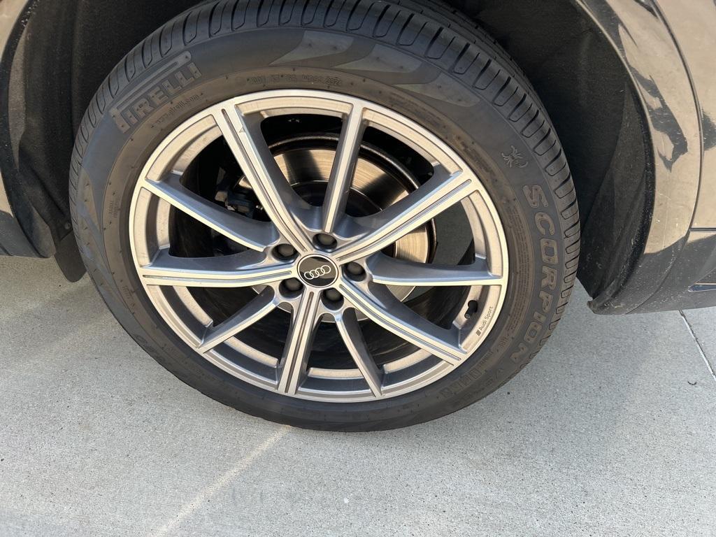 used 2023 Audi SQ5 car, priced at $45,500