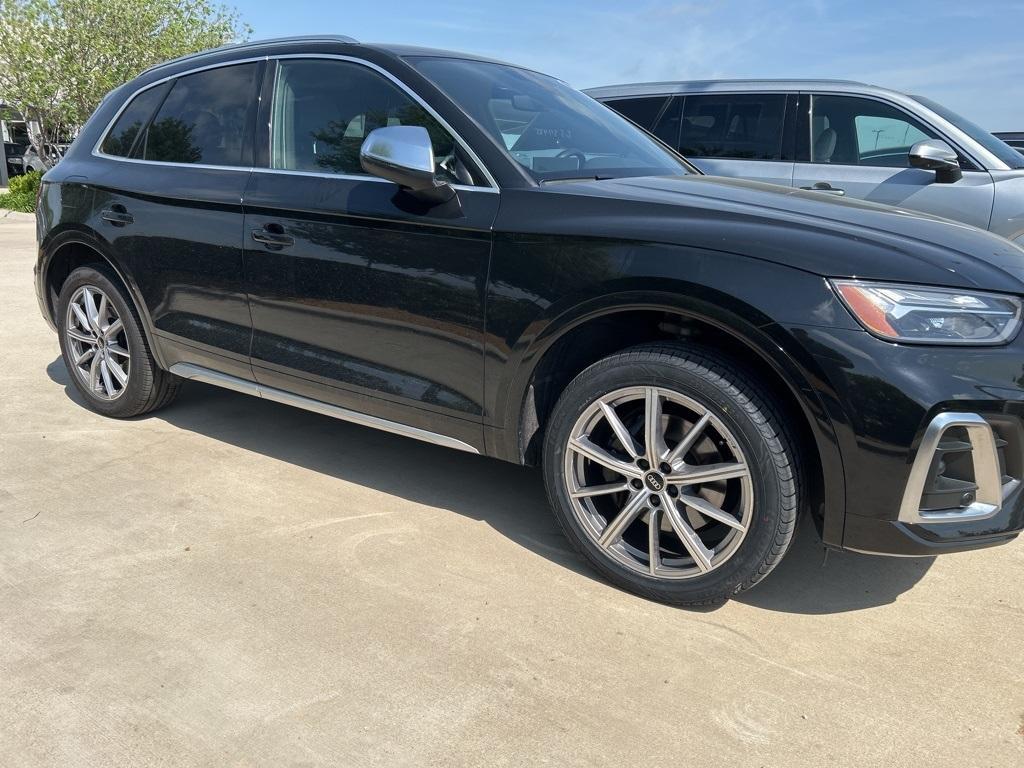 used 2023 Audi SQ5 car, priced at $45,500
