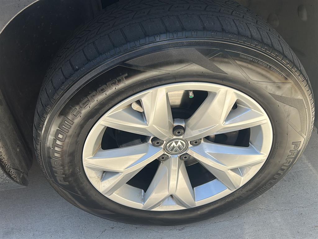 used 2018 Volkswagen Atlas car, priced at $14,450