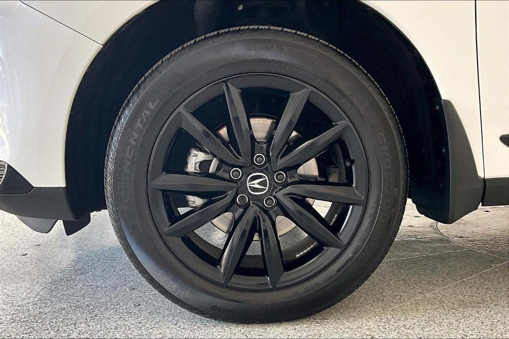 used 2025 Acura RDX car, priced at $40,300