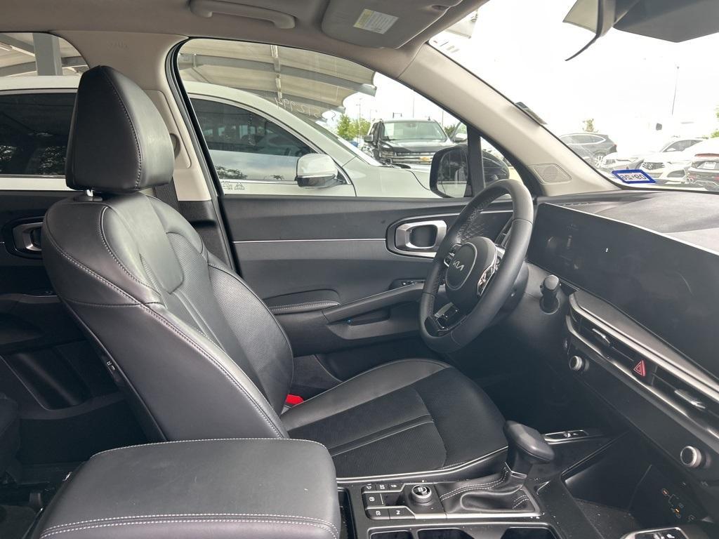 used 2024 Kia Sorento car, priced at $34,500