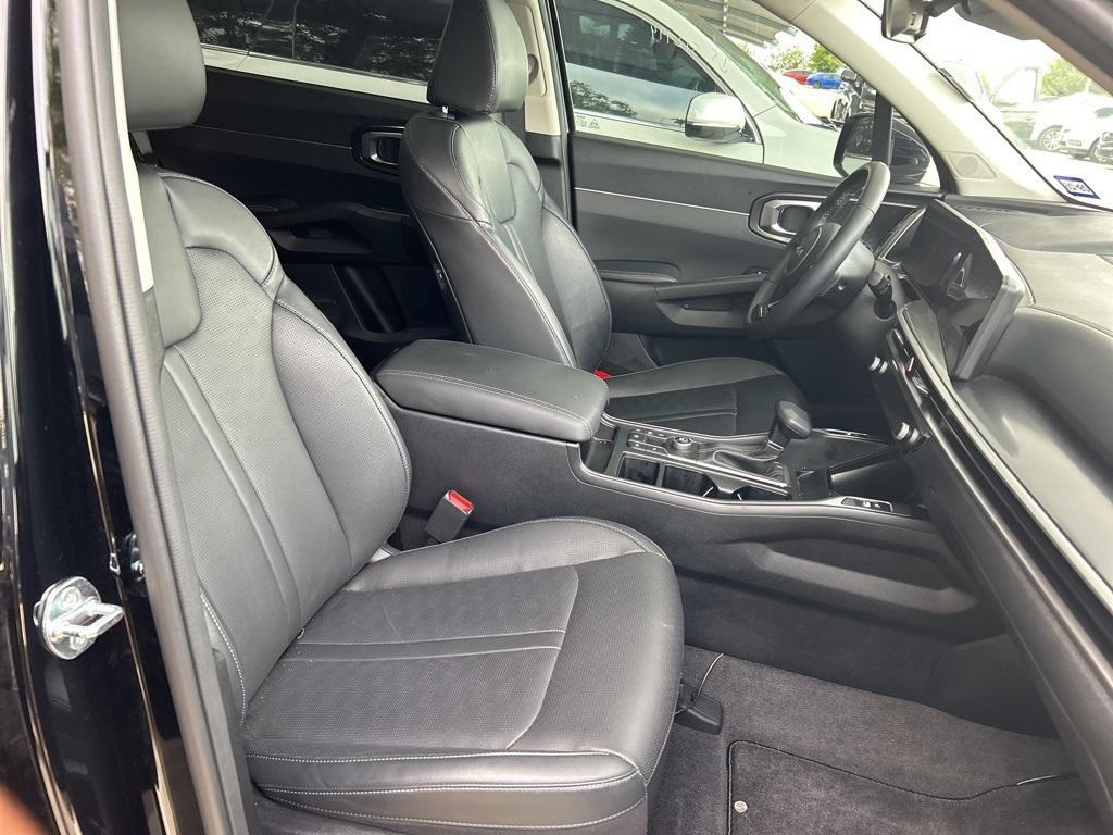 used 2024 Kia Sorento car, priced at $34,500