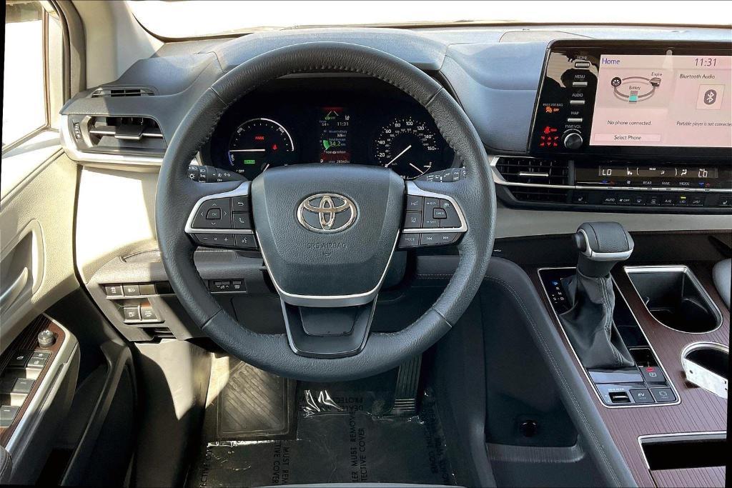 used 2024 Toyota Sienna car, priced at $41,500