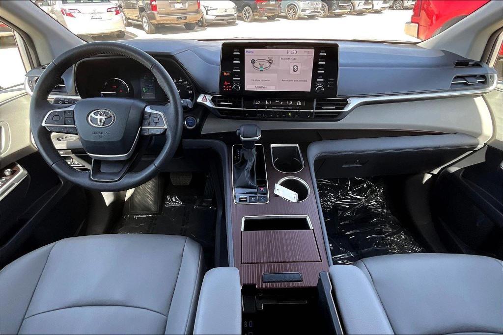 used 2024 Toyota Sienna car, priced at $41,500