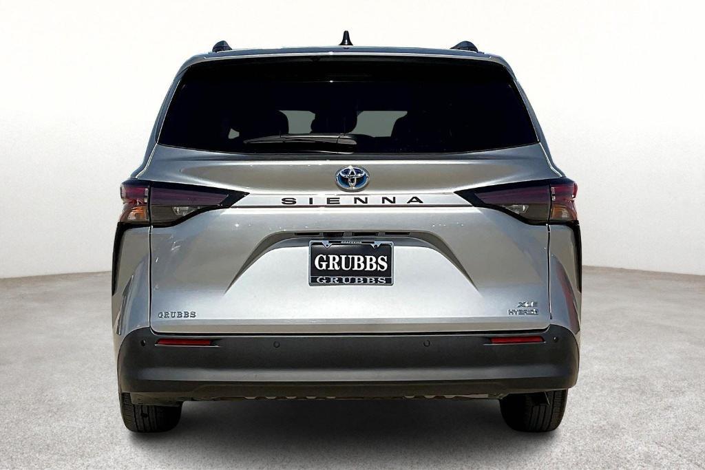 used 2024 Toyota Sienna car, priced at $41,500