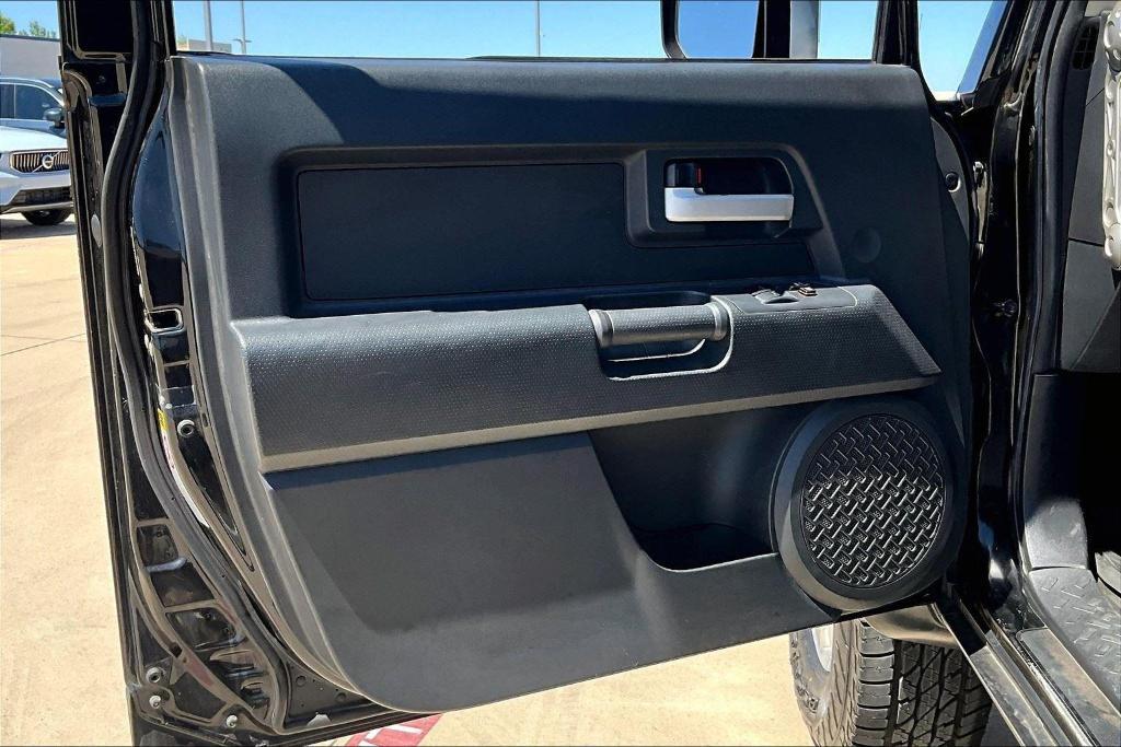 used 2008 Toyota FJ Cruiser car, priced at $15,000