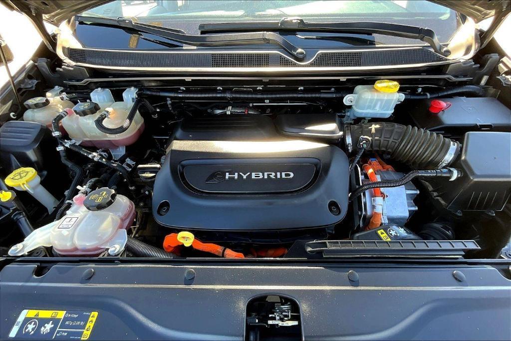 used 2018 Chrysler Pacifica Hybrid car, priced at $19,995