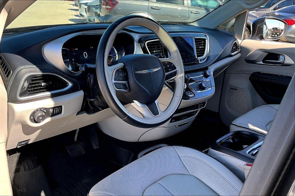 used 2018 Chrysler Pacifica Hybrid car, priced at $19,995