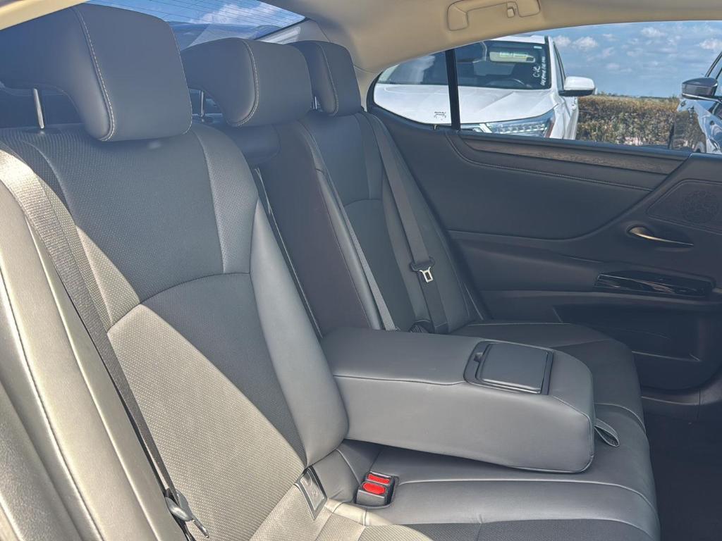 used 2024 Lexus ES 300h car, priced at $42,500
