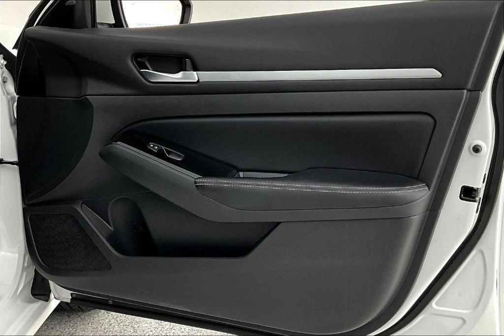 used 2023 Nissan Altima car, priced at $19,950