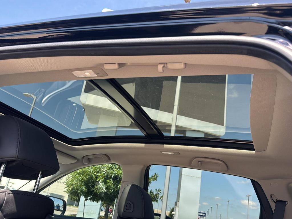 used 2022 Acura RDX car, priced at $33,500