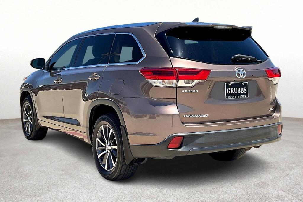 used 2018 Toyota Highlander car, priced at $22,000