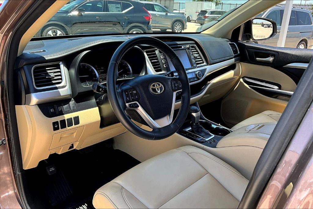 used 2018 Toyota Highlander car, priced at $22,000