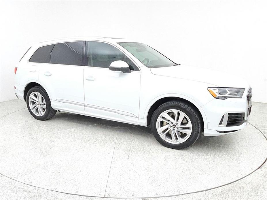 used 2023 Audi Q7 car, priced at $40,000