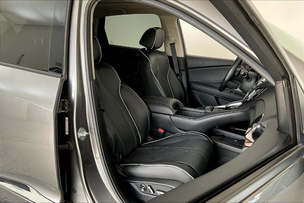 used 2023 Acura RDX car, priced at $38,990