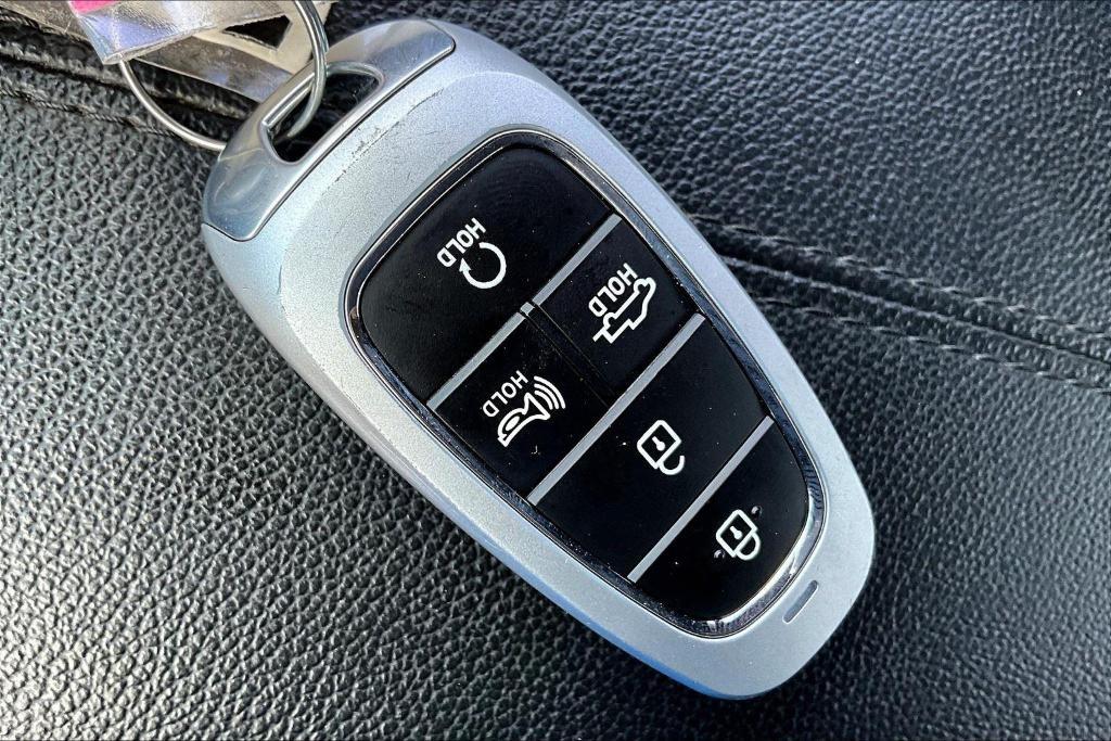 used 2024 Hyundai SANTA CRUZ car, priced at $23,000