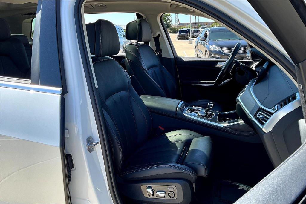 used 2022 BMW X7 car, priced at $53,000
