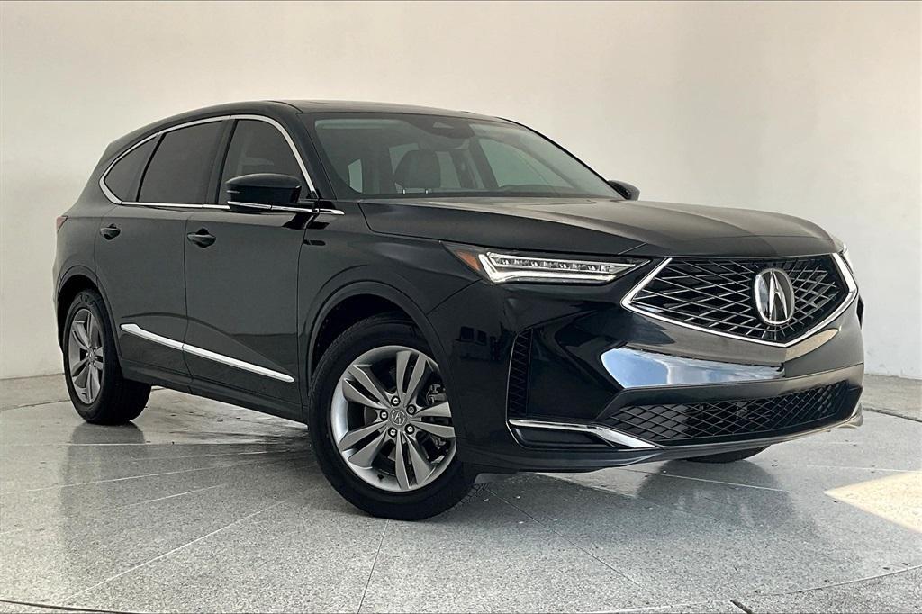used 2025 Acura MDX car, priced at $49,000