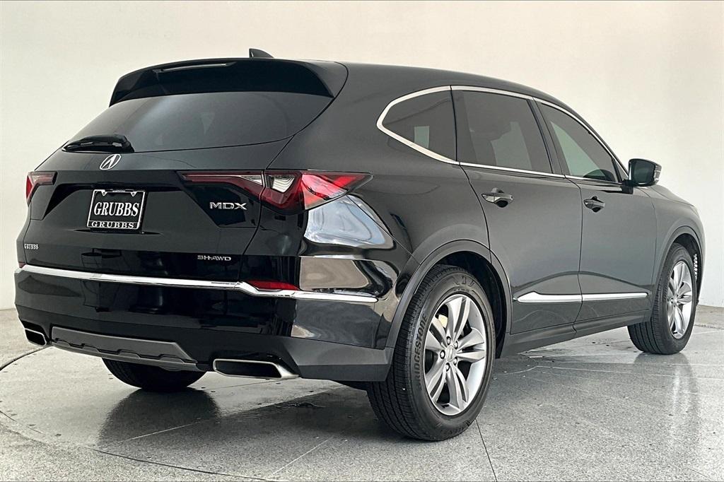 used 2025 Acura MDX car, priced at $49,000