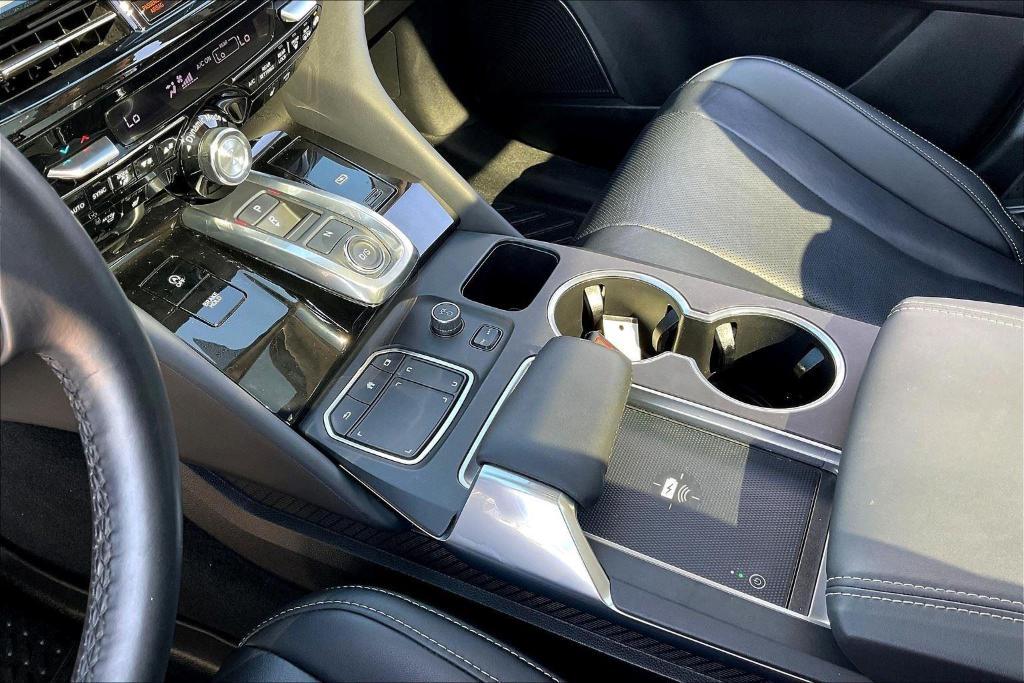 used 2023 Acura MDX car, priced at $39,600
