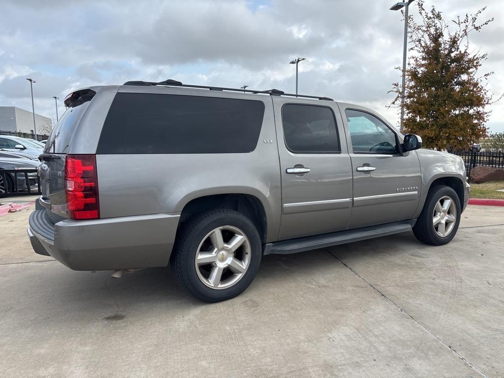 used 2012 Chevrolet Suburban car, priced at $16,000