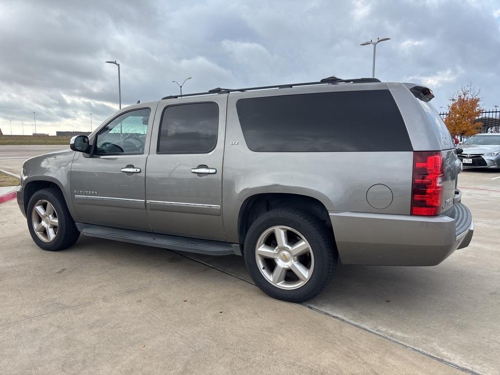 used 2012 Chevrolet Suburban car, priced at $16,000