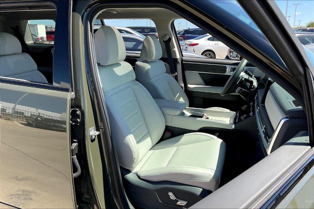 used 2024 Hyundai Santa Fe car, priced at $39,500