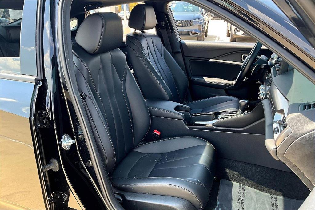 used 2025 Acura Integra car, priced at $31,250