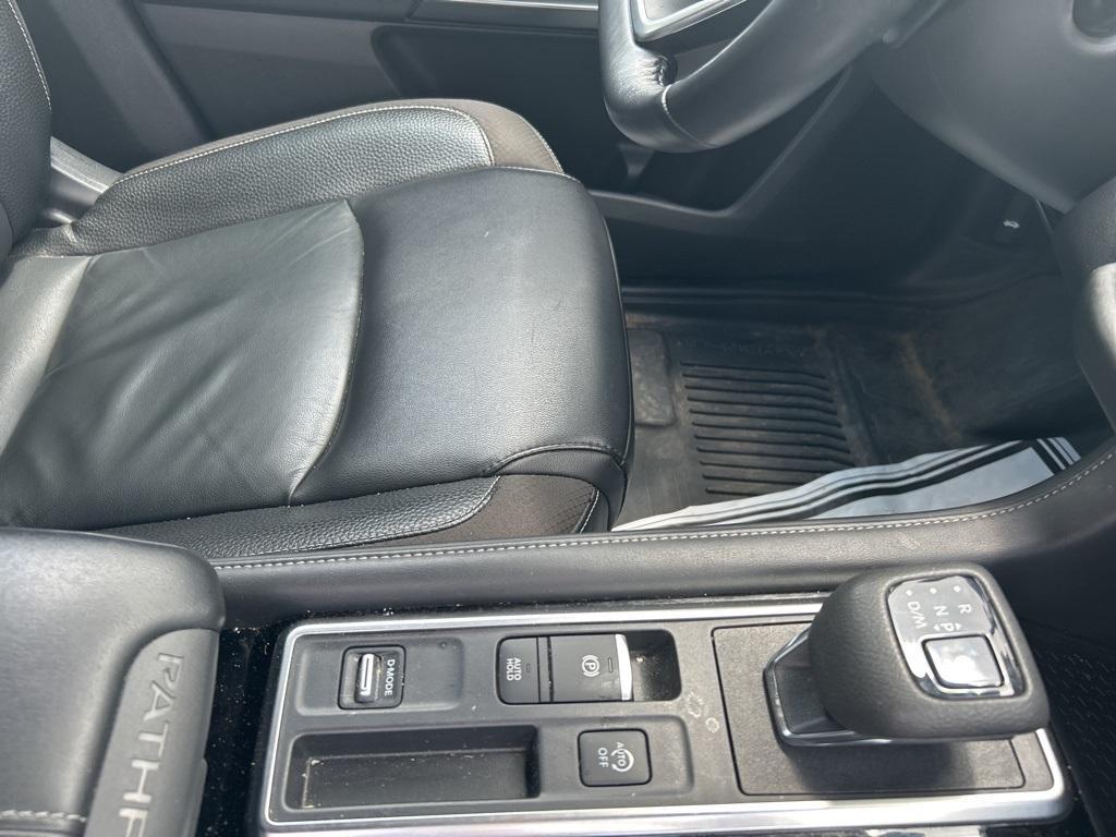 used 2022 Nissan Pathfinder car, priced at $29,000