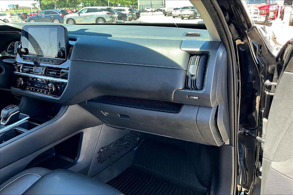 used 2022 Nissan Pathfinder car, priced at $28,000