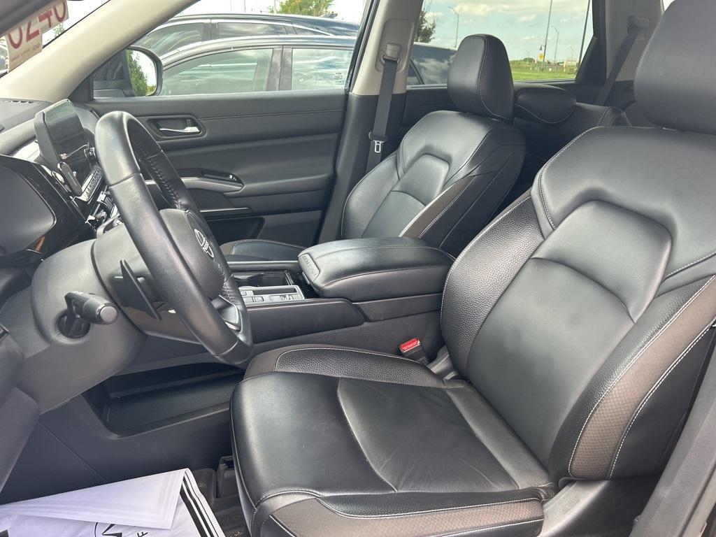 used 2022 Nissan Pathfinder car, priced at $29,000