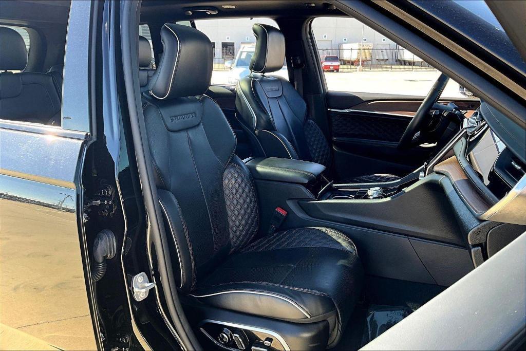 used 2023 Jeep Grand Cherokee car, priced at $34,999