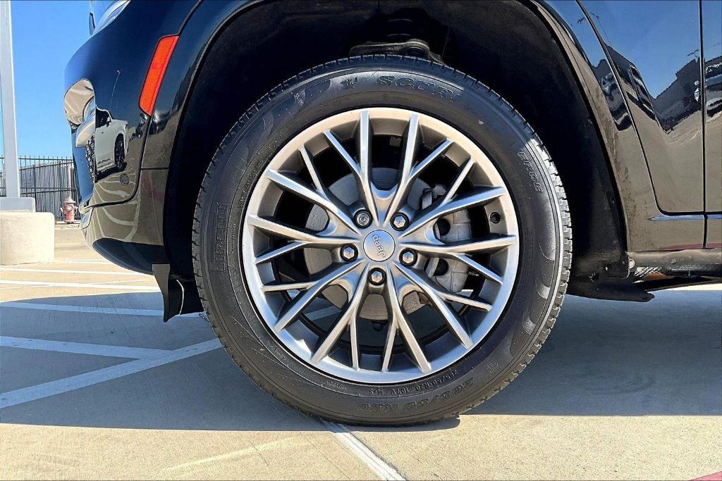 used 2023 Jeep Grand Cherokee car, priced at $34,999